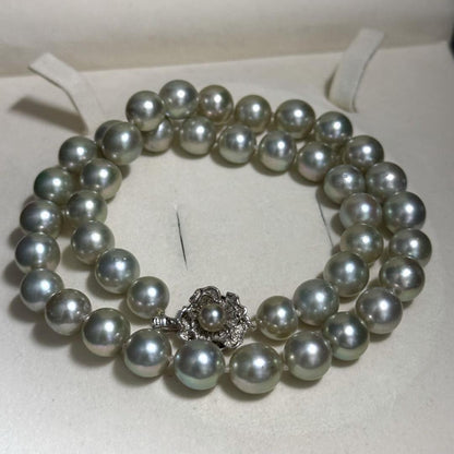 Akoya pearl necklace with blue-grey pearls approximately 9-10mm on a 46cm strand with silver clasp
