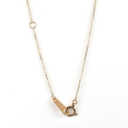 agete Law yellow gold necklace featuring one pearl and a small diamond, 40 cm length with 3 cm adjuster