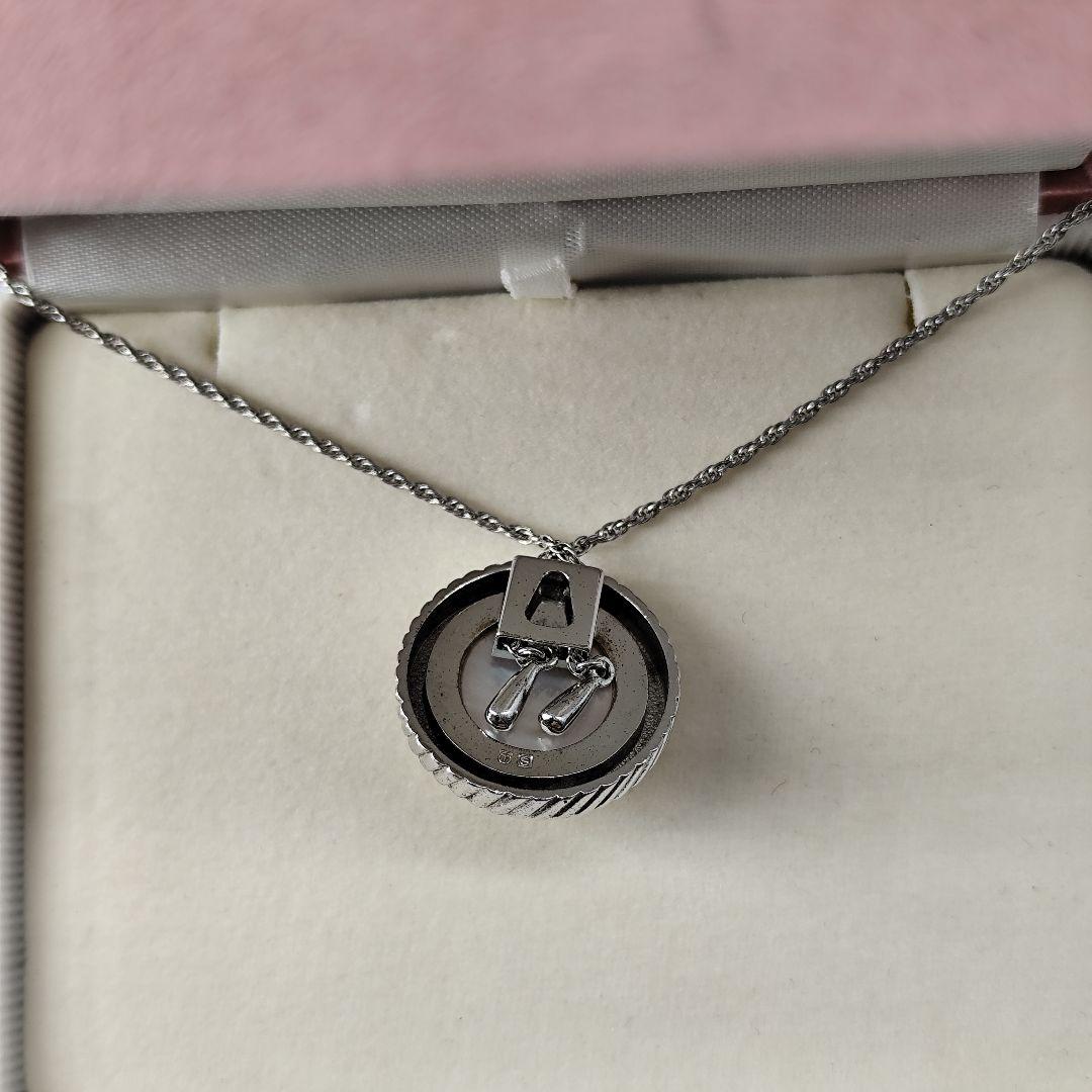 Tasaki pearl necklace with large 15mm mother-of-pearl pearls on a 62cm silver chain with T-Stamp