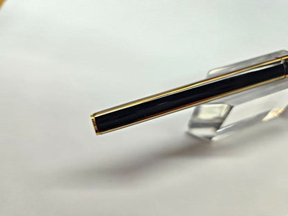 Pilot Quattro fountain pen in 14K gold, discontinued model, shown unused with slight storage dirt