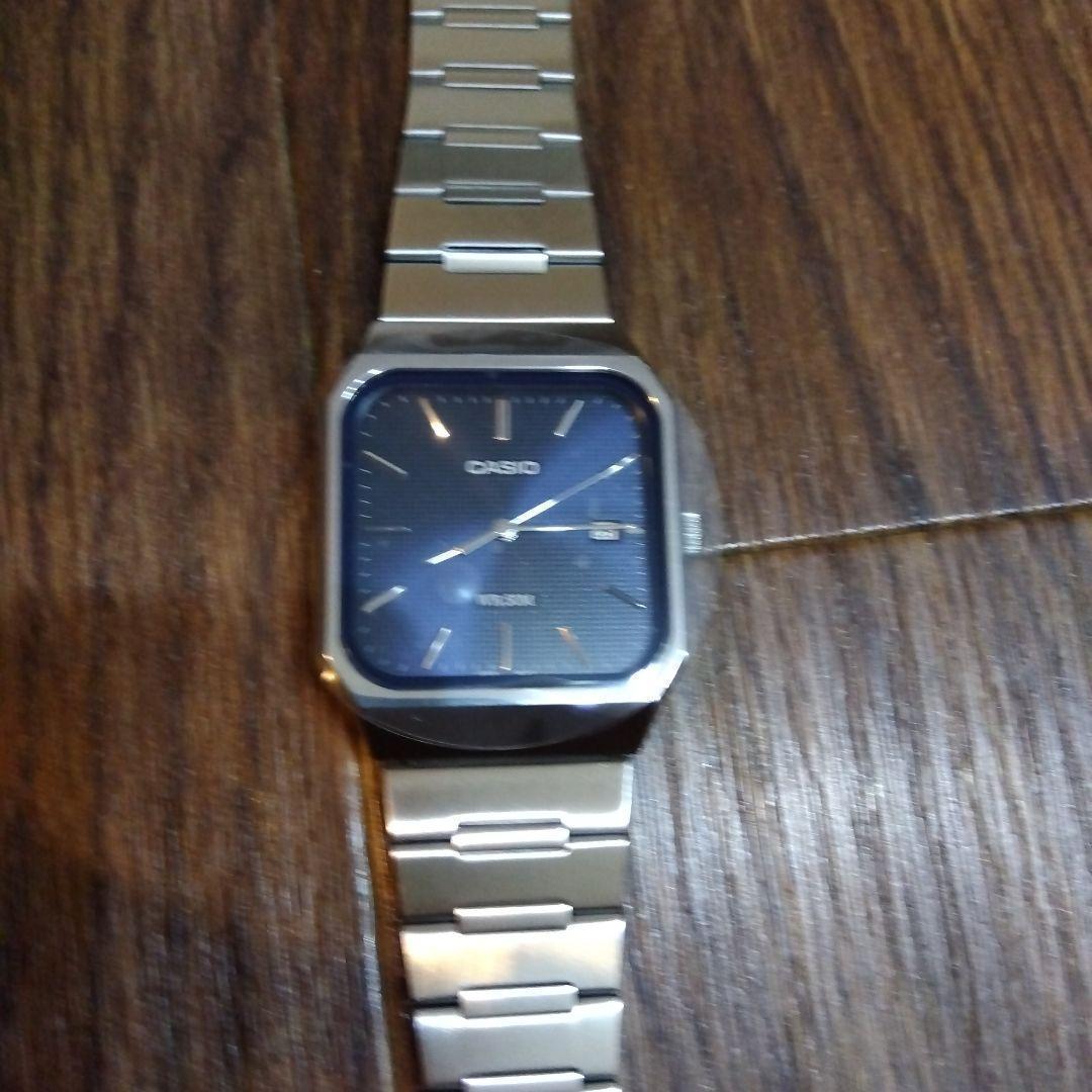 CASIO A100WE-1A Analog Men's Watch — Japanese