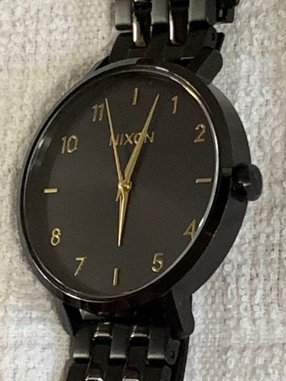 NIXON Arrow A1090 Quartz Men's Watch — Japanese