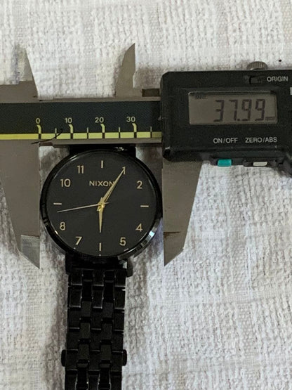 NIXON Arrow A1090 Quartz Men's Watch — Japanese