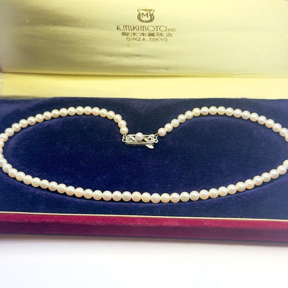 Mikimoto silver necklace with baby pearls sized 4.4-4.9mm, 36 cm length