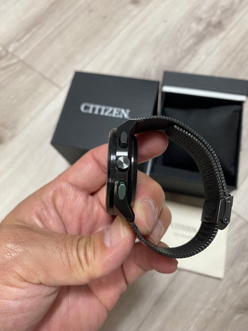 Citizen モデル名：スマートウォッチ エコドライブ リィイバー Solar Men's Watch — Japanese