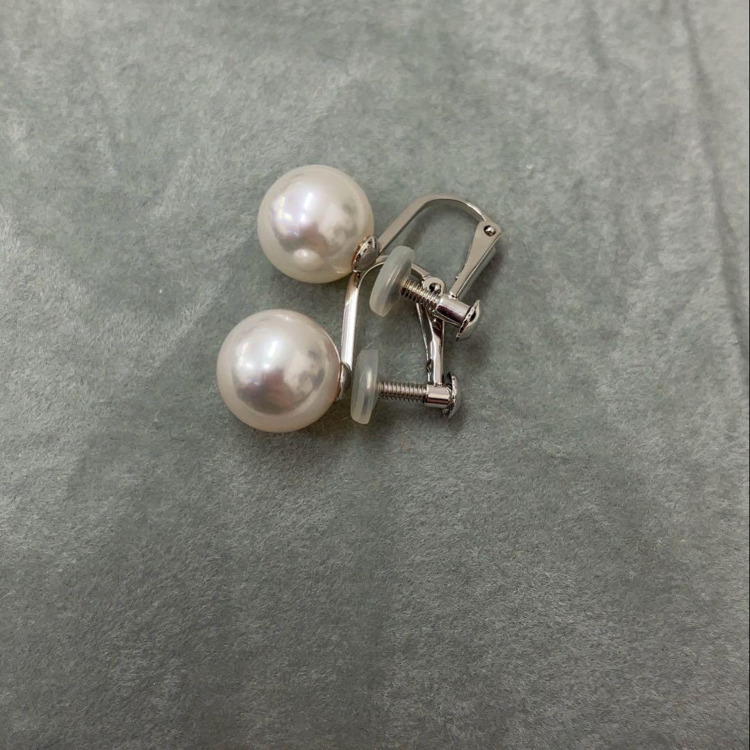 Hanadama Akoya pearl necklace and matching earrings with appraisal certificate, pearls around 8mm diameter