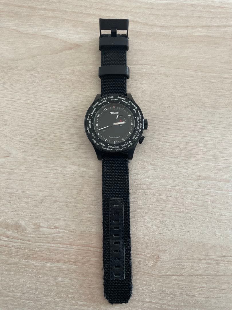 NIXON Jet Set the Passport All Black Analog Men's Watch — Japanese