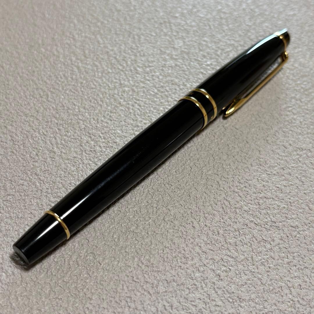 WATERMAN Expert Essential Black GT fountain pen with fine nib, unused condition