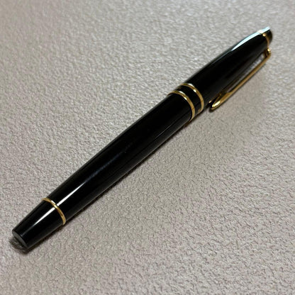 WATERMAN Expert Essential Black GT fountain pen with fine nib, unused condition