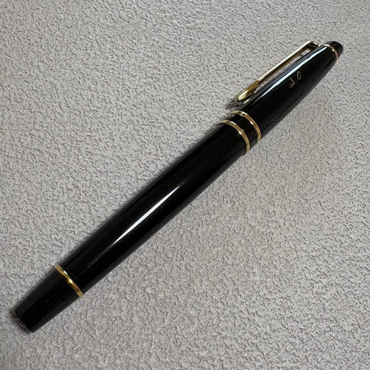 WATERMAN Expert Essential Black GT fountain pen with fine nib, unused condition