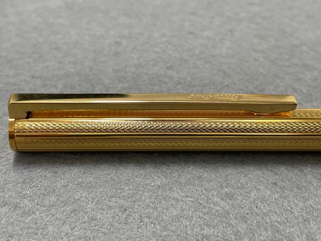 Pilot Gros Series 22KGP gold-plated twist ballpoint pen with sleek design and comfortable grip
