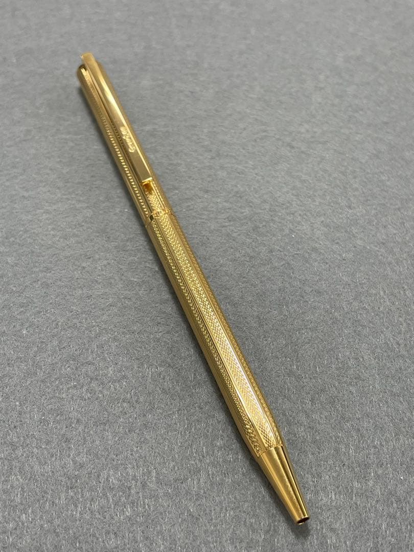 Pilot Gros Series 22KGP gold-plated twist ballpoint pen with sleek design and comfortable grip