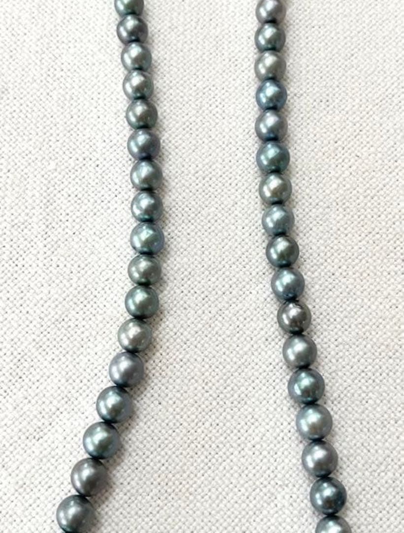 Elegant pearl necklace with 6.5 to 7mm pearls measuring 53 cm including clasp