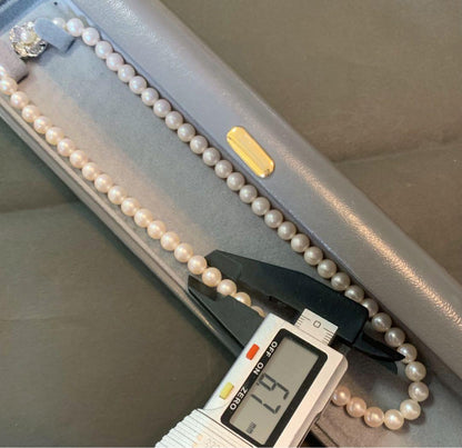 Akoya pearl necklace 43cm with 6.7mm genuine pearls displayed with gift box