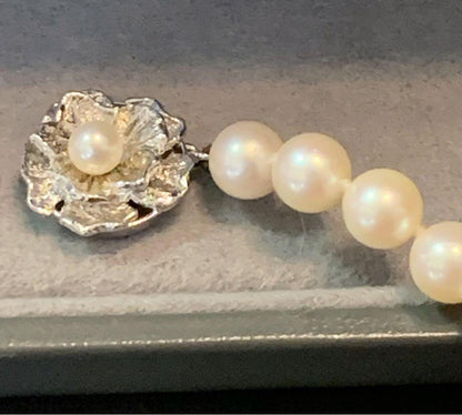 Akoya pearl necklace 43cm with 6.7mm genuine pearls displayed with gift box