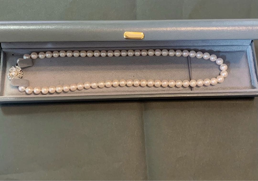 Akoya pearl necklace 43cm with 6.7mm genuine pearls displayed with gift box