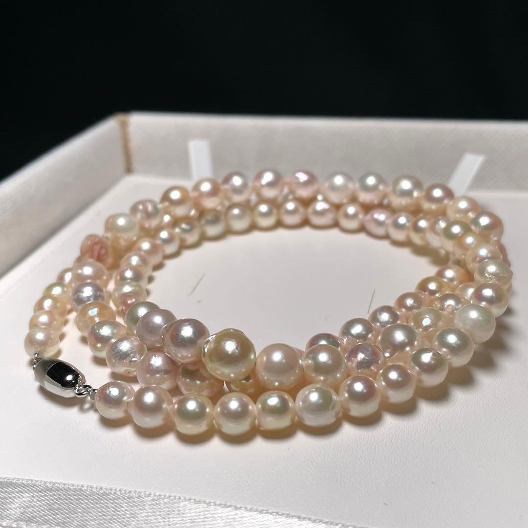 Shell Rose and Akoya Pearl long necklace with 6.5-9.5mm pearls measuring approximately 80.1 cm