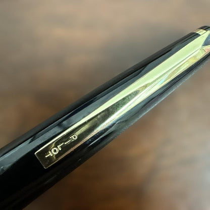 Showa Retro 3-Pen Set of gold fountain pens by PILOT with fine and extra fine tips in a sleek case