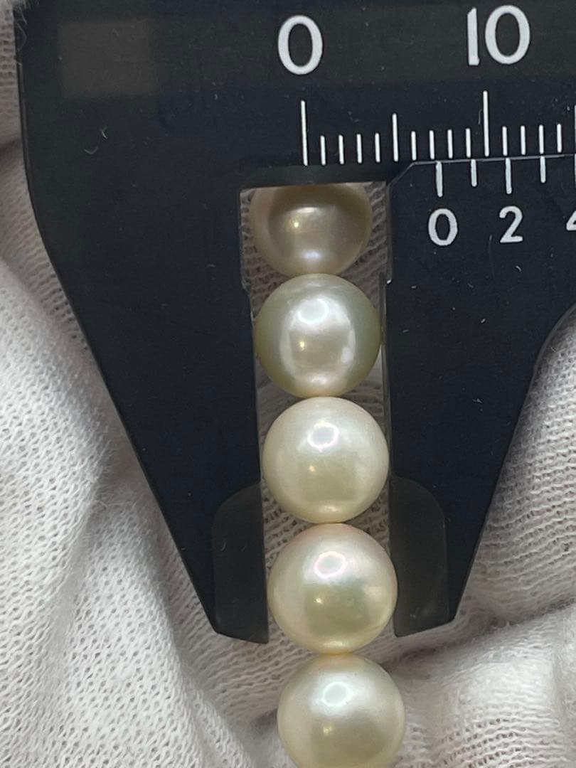 Akoya pearl silver necklace featuring 7mm genuine pearls on a 40cm silver chain