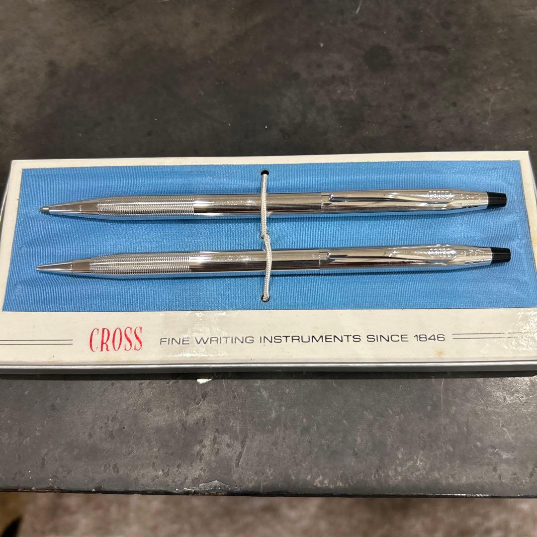 Cross Vintage 3501 Chrome ballpoint pen and mechanical pencil 2-piece set on white background
