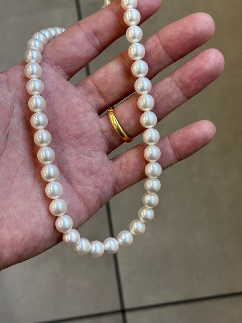 Akoya pearl necklace pendant featuring 8.5-9.0mm round white pearls on a 40 cm chain