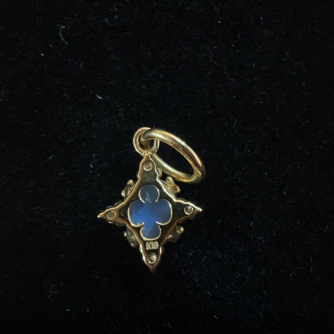 Agete K18 Opal Diamond Charm showing color-changing effect, few times used and clean condition