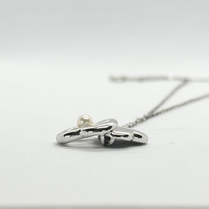 Mikimoto Akoya Pearl single pearl necklace pendant in silver with double heart design on 40 cm chain