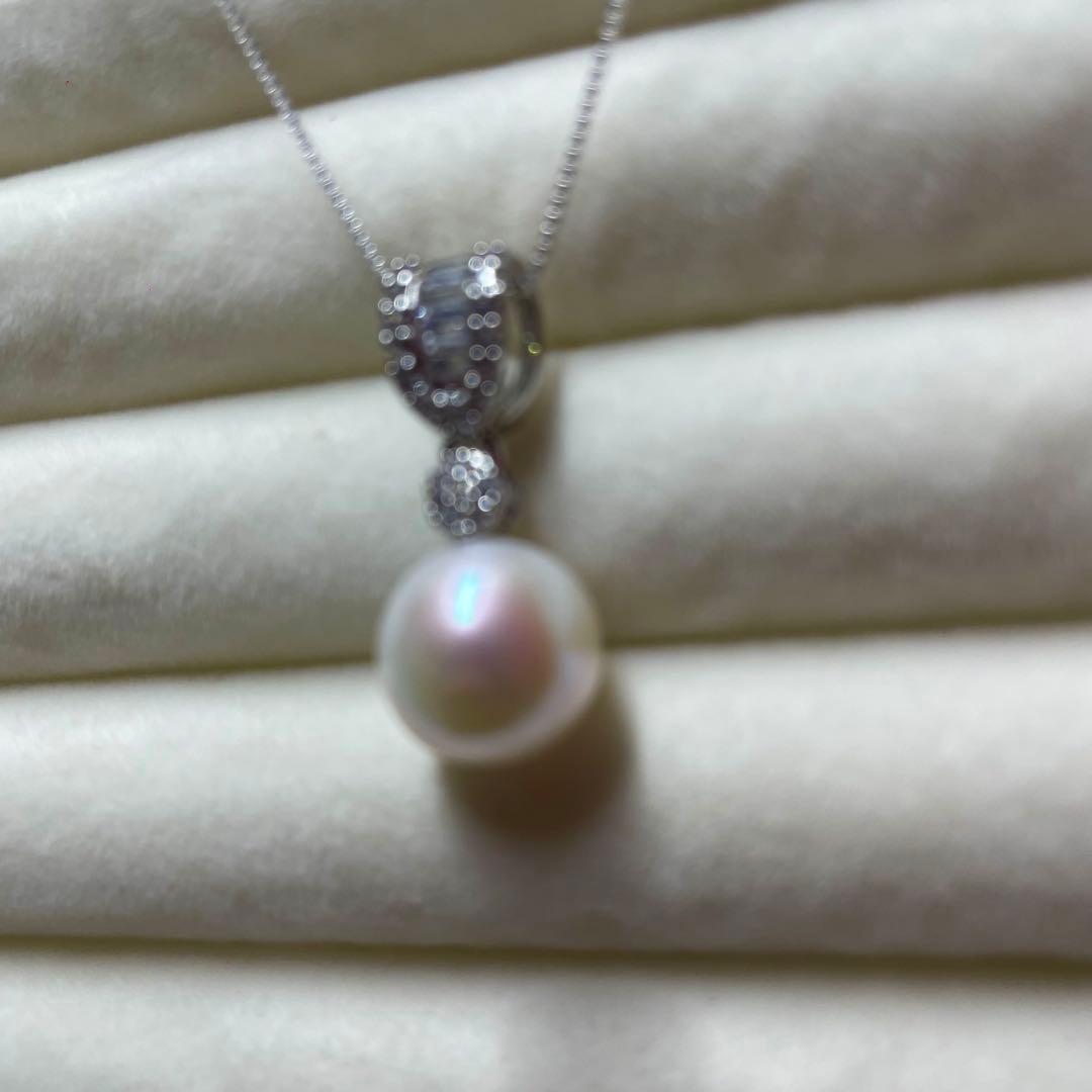 Akoya pearl necklace featuring 10mm pearls on a 45cm adjustable S925 silver chain AR385