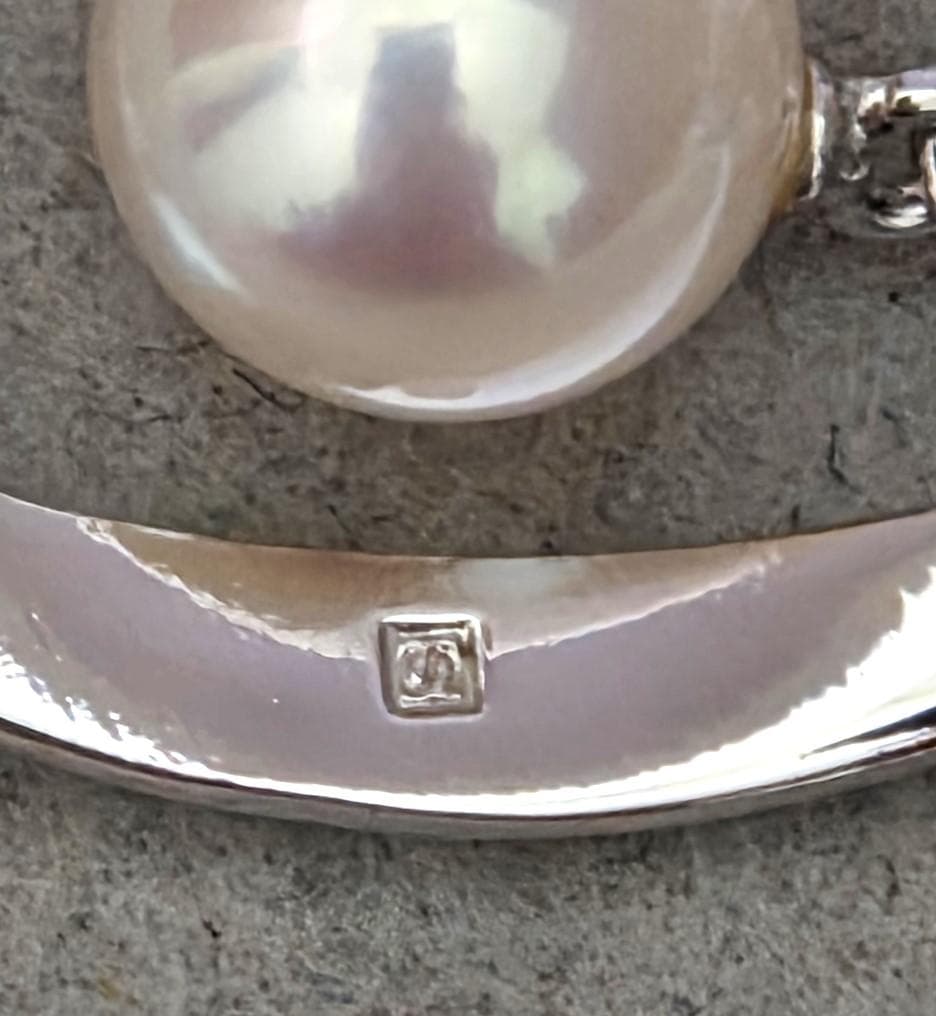 Mikimoto Pearl Silver Necklace 43345 featuring round white pearls on silver chain from Japan