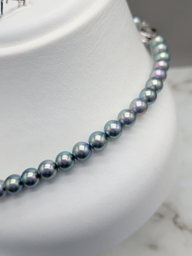 Akoya genuine black pearl necklace and matching earrings set with 7.5 to 8 mm peacock pearls and silver clasps