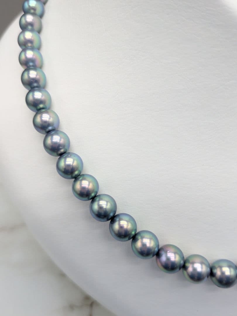 Akoya genuine black pearl necklace and matching earrings set with 7.5 to 8 mm peacock pearls and silver clasps