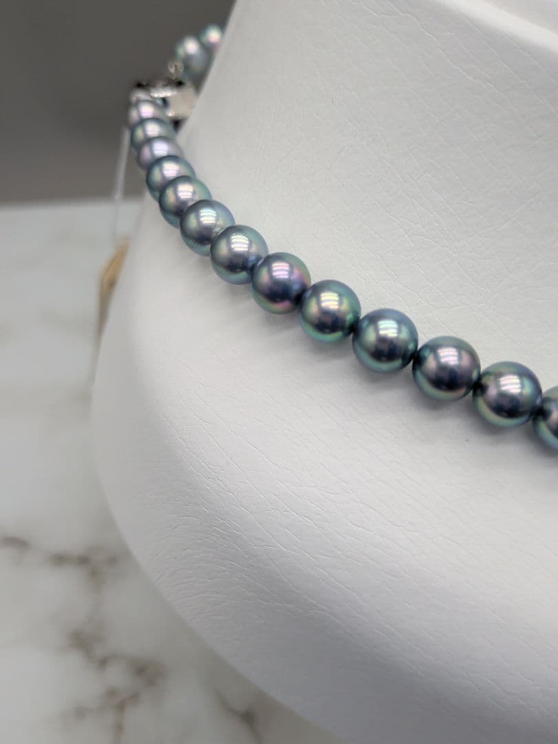 Akoya genuine black pearl necklace and matching earrings set with 7.5 to 8 mm peacock pearls and silver clasps