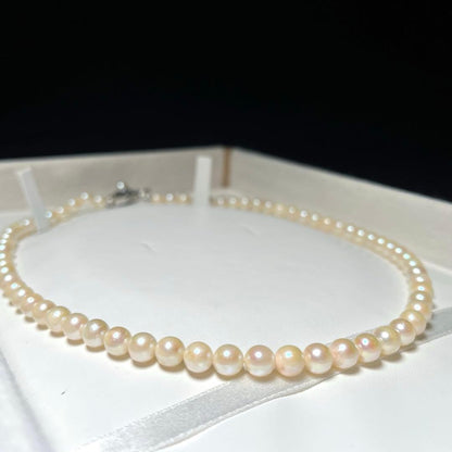 Akoya pearl necklace featuring white pearls 5.9 to 6.5 mm, 43 cm length, perfect for ceremonial occasions