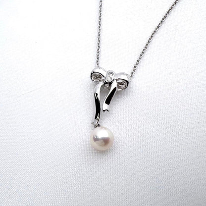 TASAKI Pearl Ribbon Necklace with 6.7mm Akoya pearl, 0.02ct diamond, and 40cm silver chain