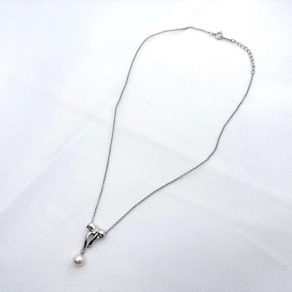 TASAKI Pearl Ribbon Necklace with 6.7mm Akoya pearl, 0.02ct diamond, and 40cm silver chain
