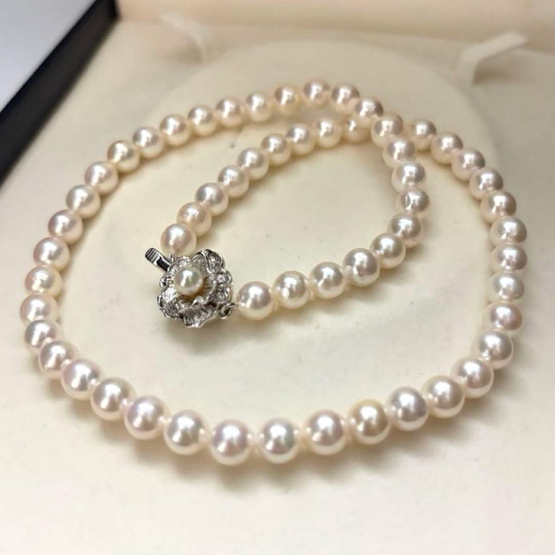 Akind Akoya white pearl necklace with 6.5-7.0mm pearls, 43cm length, 30.1g weight