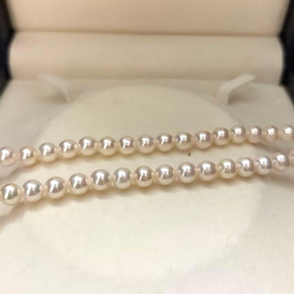 Akind Akoya white pearl necklace with 6.5-7.0mm pearls, 43cm length, 30.1g weight