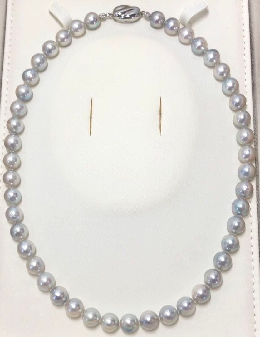 Akoya pearl necklace with light gray semiround pearls 8.5-9 mm and silver push clasp on 44 cm wire
