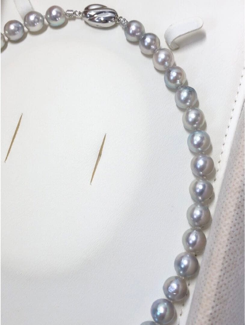 Akoya pearl necklace with light gray semiround pearls 8.5-9 mm and silver push clasp on 44 cm wire
