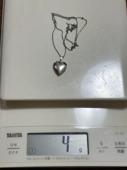 K14 white gold heart-shaped rocket pendant necklace by Mikkimoto with 46 cm chain