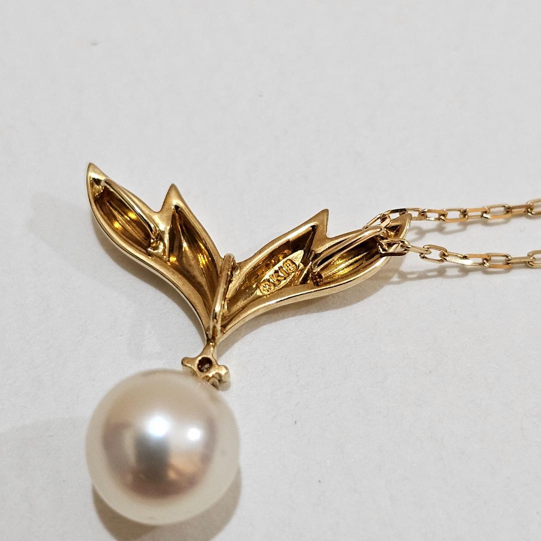 Mikimoto pearl diamond necklace in 18K yellow gold with 40cm chain featuring a 7.6mm pearl and diamond accents