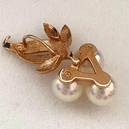 TASAKI Akoya Pearl Pendant Top featuring three 5.1-5.4mm pearls set in 14K gold weighing 1.75g