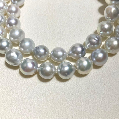 Akoya pearl necklace with blue gray round pearls sized 8.5-9.0mm on a 43 cm string