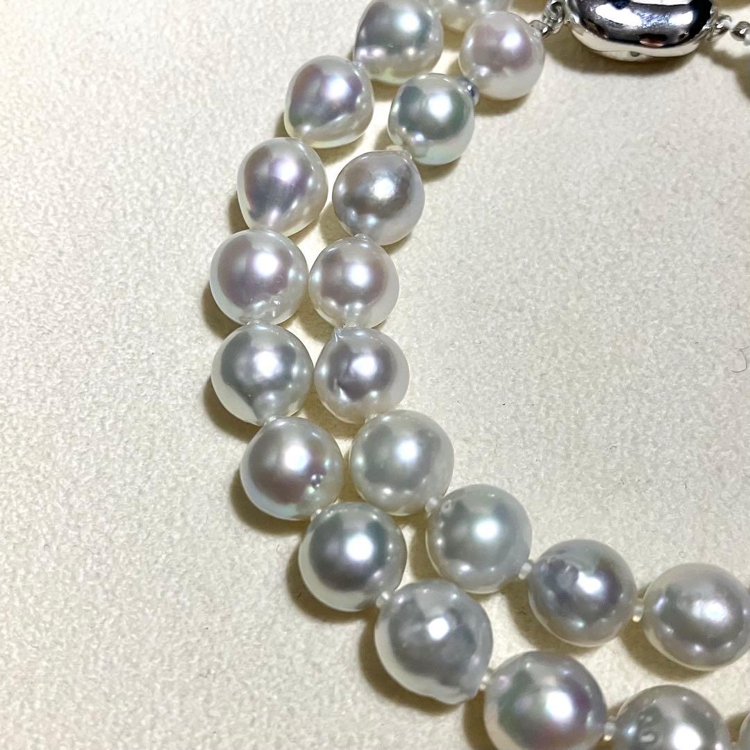Akoya pearl necklace with blue gray round pearls sized 8.5-9.0mm on a 43 cm string