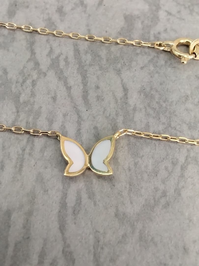 Used MIKIMOTO Pearlite necklace with K18 yellow gold and mother of pearl pendant, 43 cm length