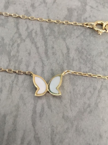 Used MIKIMOTO Pearlite necklace with K18 yellow gold and mother of pearl pendant, 43 cm length