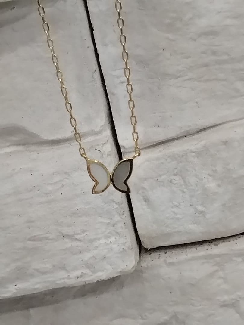 Used MIKIMOTO Pearlite necklace with K18 yellow gold and mother of pearl pendant, 43 cm length