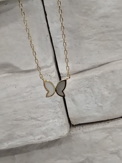Used MIKIMOTO Pearlite necklace with K18 yellow gold and mother of pearl pendant, 43 cm length