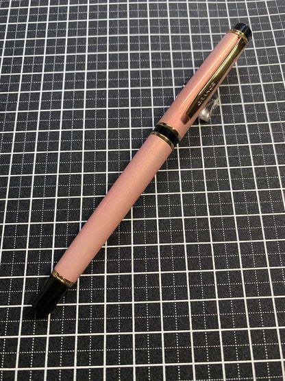 PILOT Grance fountain pen in pearl pink with fine 0.7mm 14K gold nib shown with cap off