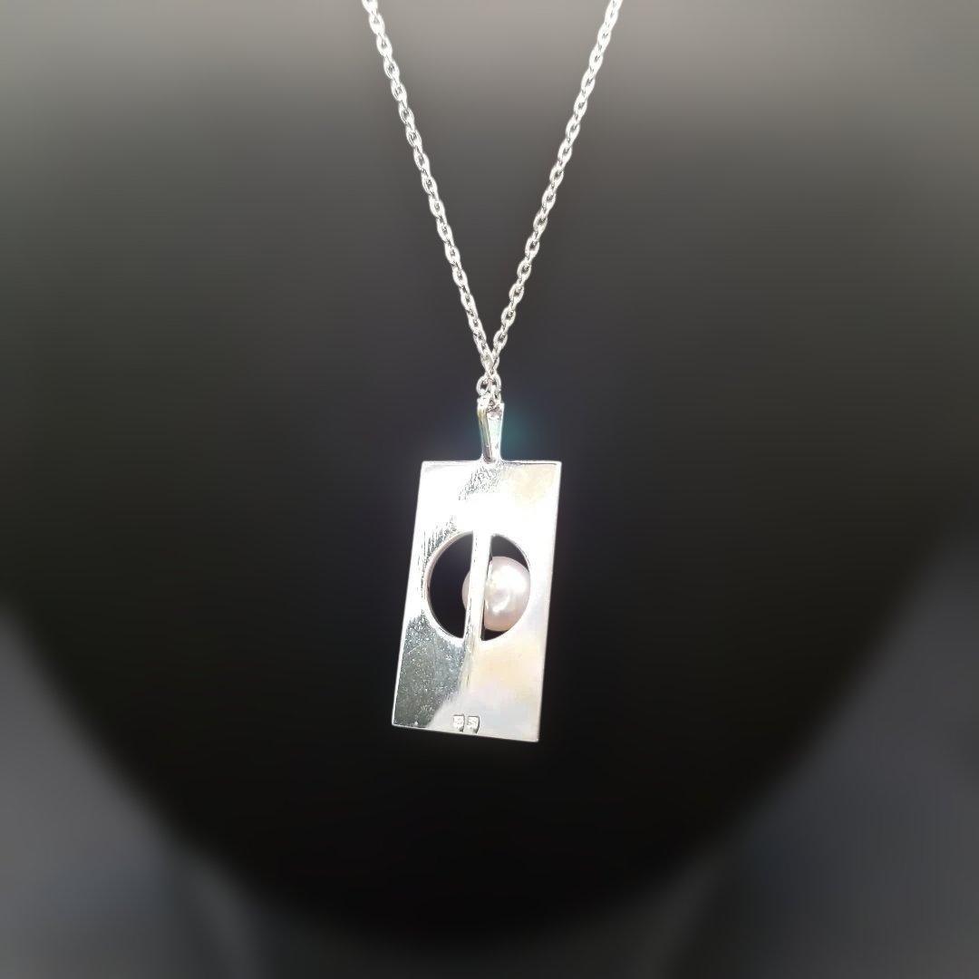 Mikimoto silver plate pearl ladies necklace with 6mm pearl and silver chain showing MS charm on pendant back